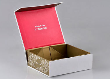 Mooie Douane Gedrukte Grootte 18 X 18 X 7.5cm van Giftdozen met Oppervlakte het Hete Stempelen leverancier