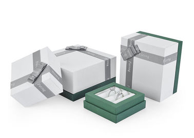 kopen De elegante Verpakkende Dozen van de Luxegift/Douane Gedrukt het Kartonmateriaal van Juwelendozen online vervaardiging