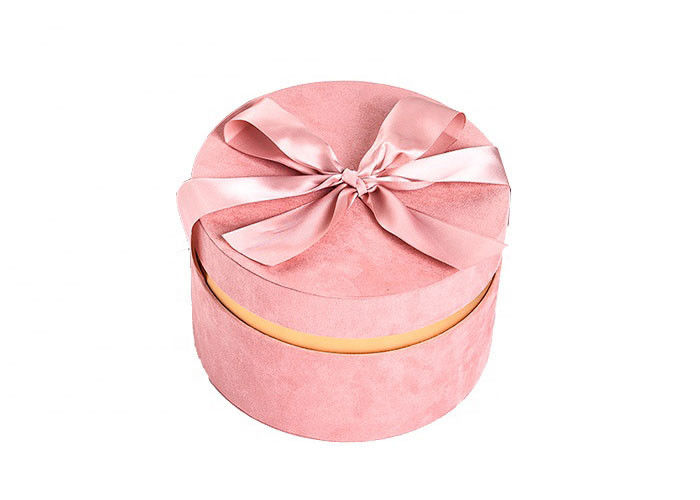 De ronde schittert de Doos van Fluweeljuwelen, de Doos van de Suèdegift het Stempelen Embleem met Hoogste Lint leverancier