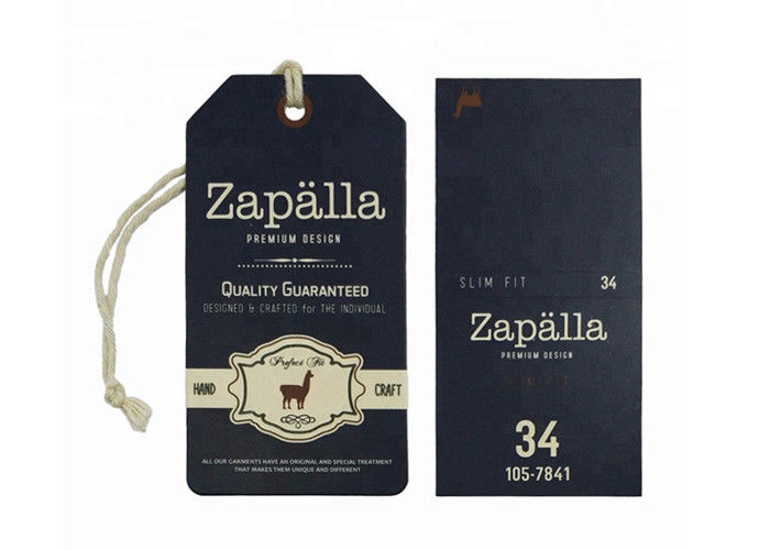 Modern Douane Gedrukt Kraftpapier hangt Markeringen met het Hete Folie het Stempelen Oppervlakte Eindigen leverancier